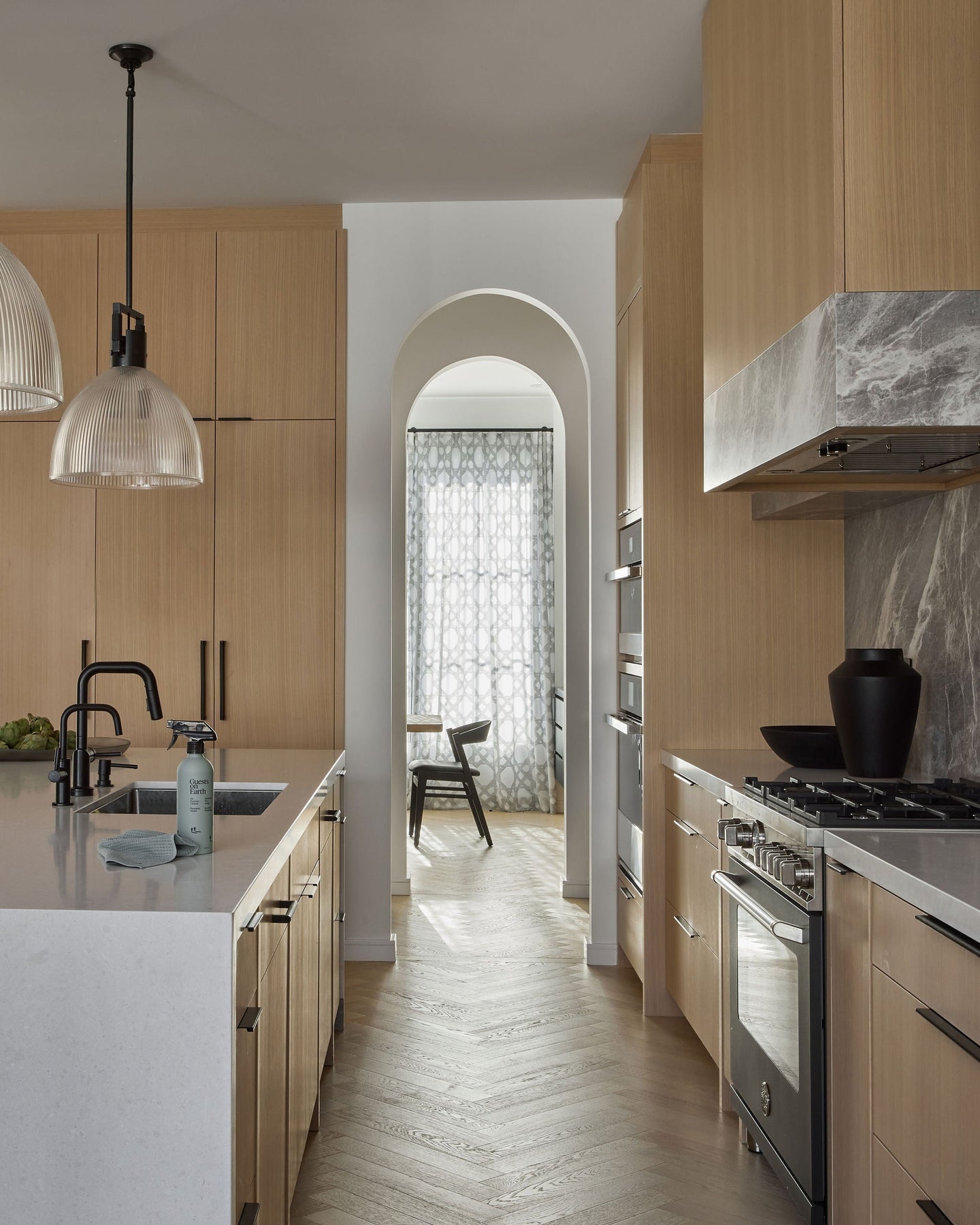 The Power of Non-Toxic Cleaning: A Path to Healthier Homes and a Greener Planet